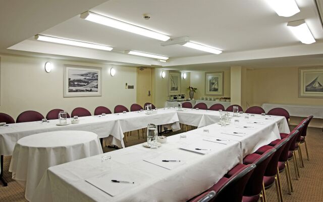 Coogee Sands Hotel and Apartments