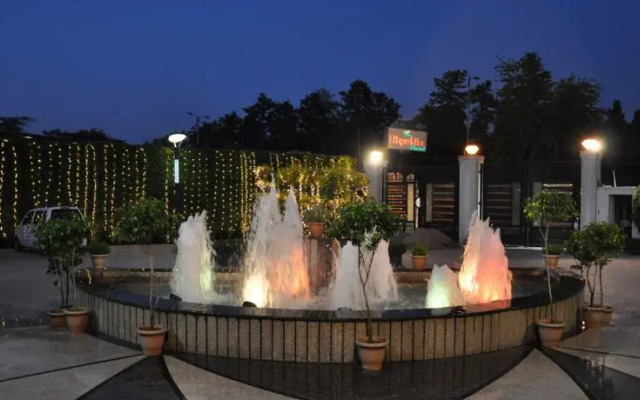 Lilywhite Hotel