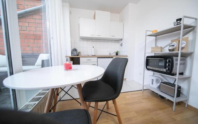 Studio Shiny - Zentral mit Balkon - Messe - Küche