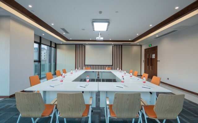 Holiday Inn Express Kaifeng City Center by IHG