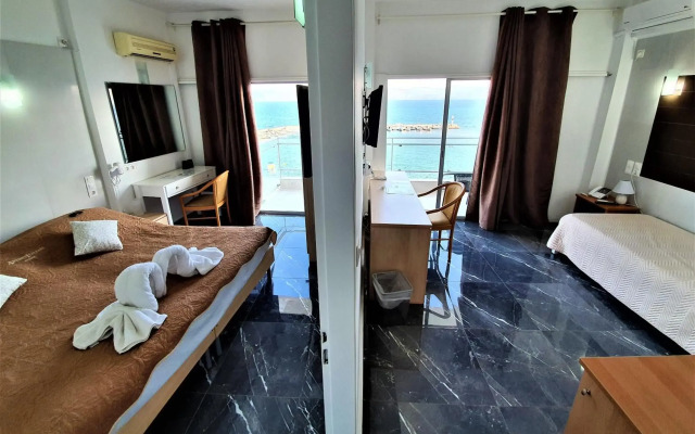 Porto Evia Boutique Hotel