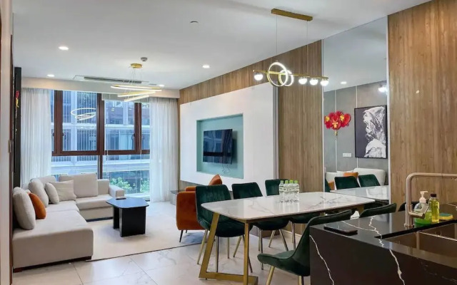 The Metropole The Galleria The Crest