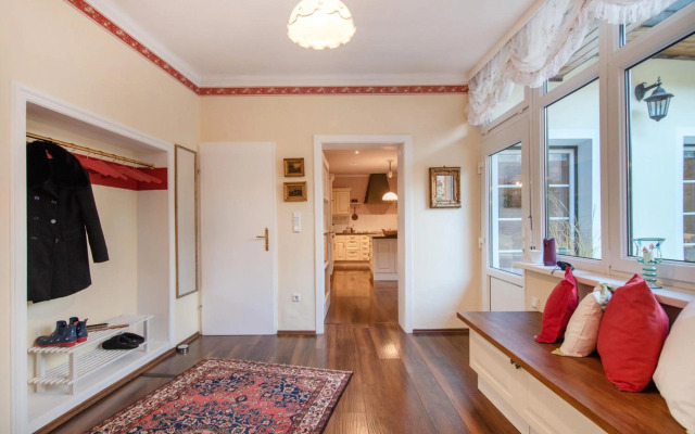 Renoviertes Bauernhaus mit Garten in Ruhelage