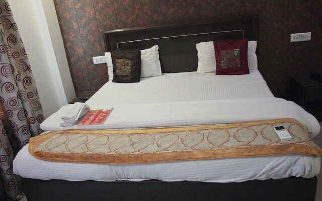 Hotel Redwood