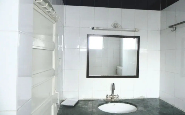Hotel Kishan Kunj