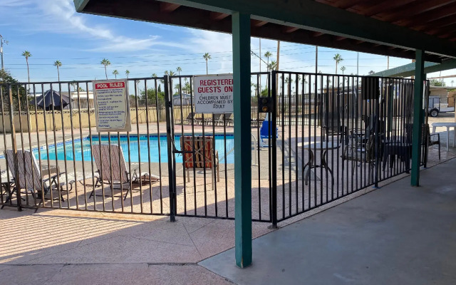 OYO Hotel Yuma AZ Desert Grove