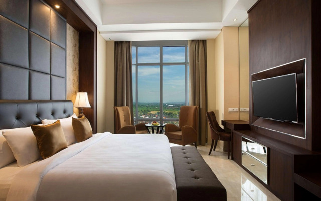 Grand Mercure Solo Baru