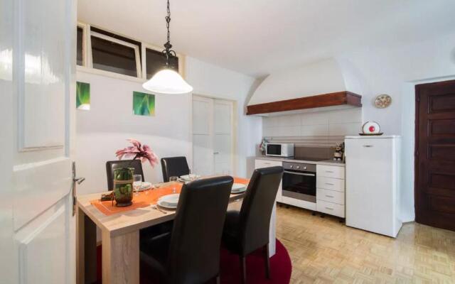 Charming Apartment