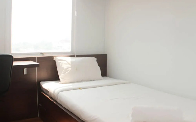Homey And Minimalist 2Br At Patraland Urbano Apartment