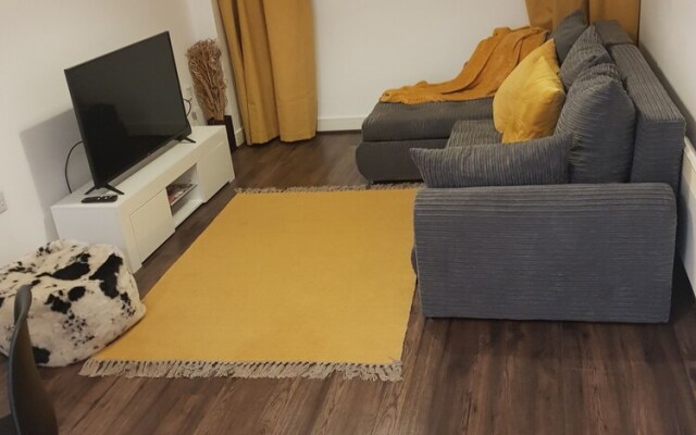 Stunning 1-bed Apartment in Brierley Hill