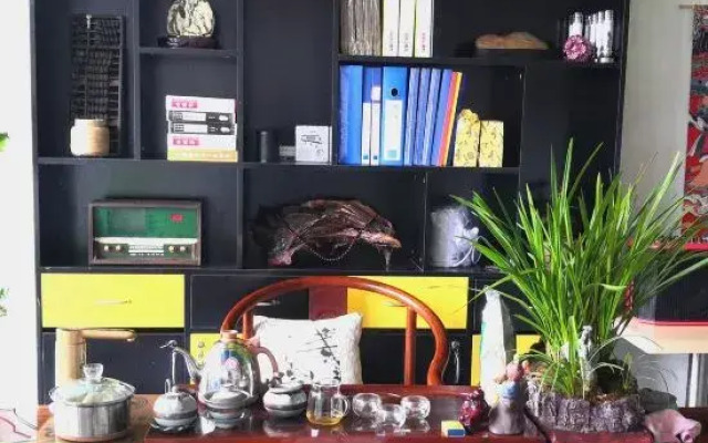 Xingyi Huayu Su Inn