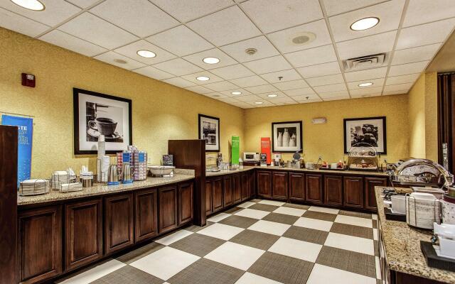 Hampton Inn Junction City