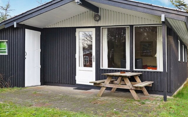 Stylish Holiday Home Near Struer With Garden Furniture
