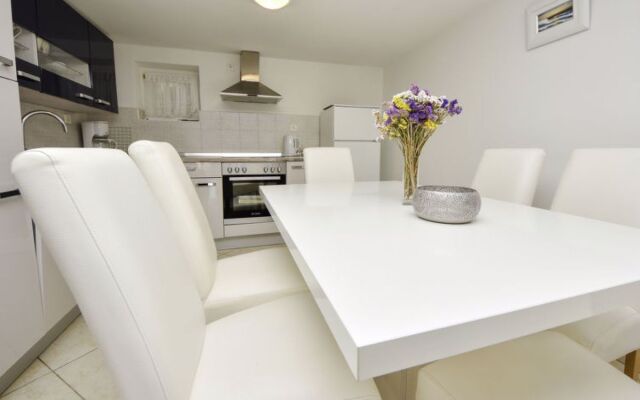 Apartment Tanja Maslenica