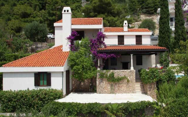 Charming Villa With Private Swimming Pool in Dalmatia