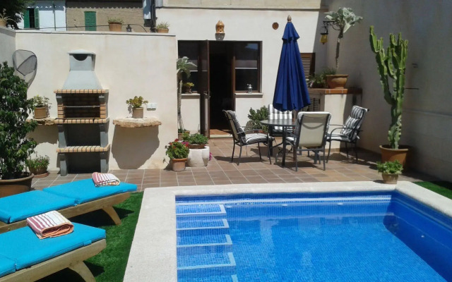 Casa Dorfhaus Porreras