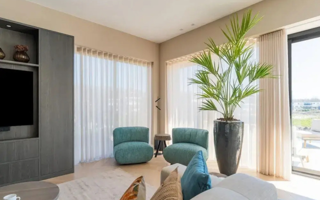 Water Villa With Infrared Sauna and Jetty