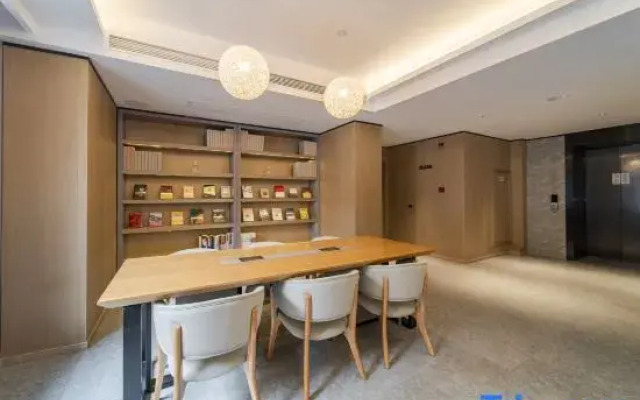 Kelun hotel（Shanghai Jiaotong University Store）