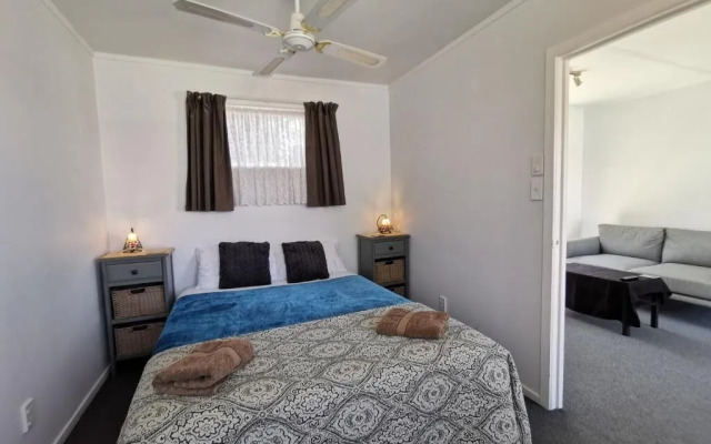 Parakai Geothermal Motel