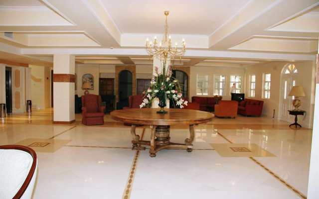 Crithoni's Paradise Hotel