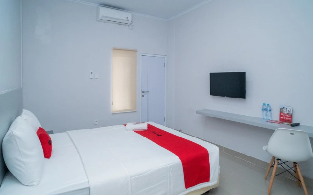 RedDoorz @ Jalan Gunung Talang Mahendradatta