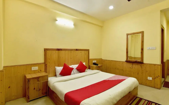 OYO 16988 Hotel White Orchid