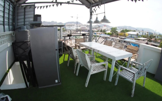 Jetty Huahin Hostel