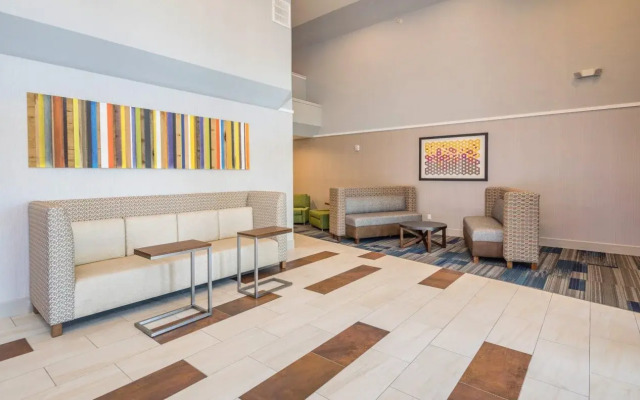 Holiday Inn Express Sunnyvale - Silicon Valley by IHG