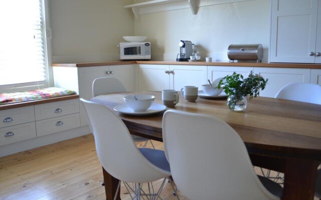 20 Hill Avenue Bed & Breakfast