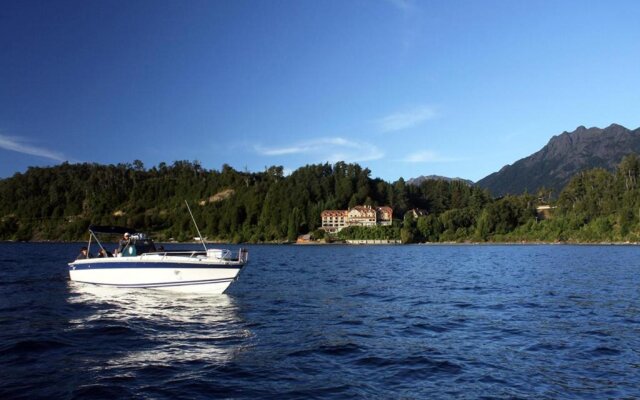 Correntoso Lake & River Hotel