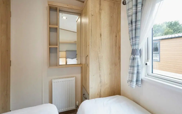 Host Stay Squirrel Lodge