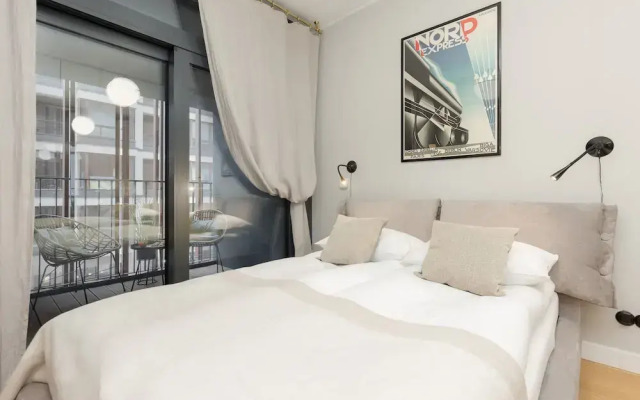 Luxurious Studio by Renters Prestige