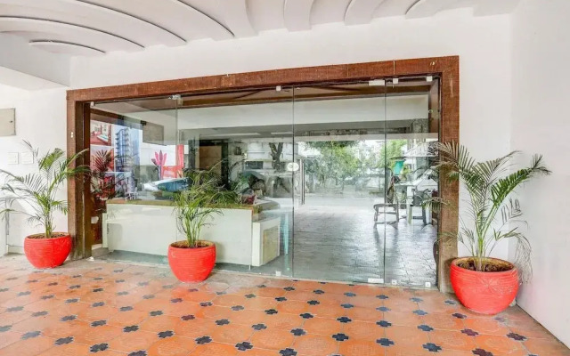 Blissful Stays at Ramdaspeth Downtown