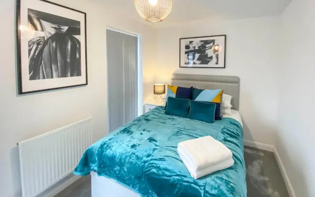 Tudors eSuites Two Bedroom House