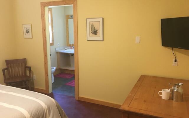 Silva Bay B&B