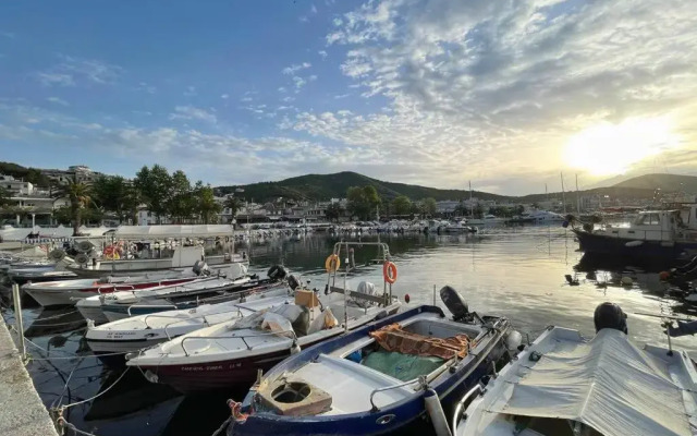 Waterfront studio Nea Iraklitsa