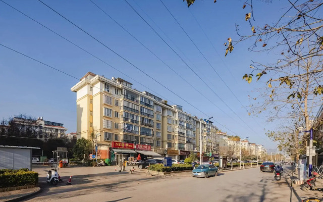 Homeinn Selected Hotel (Kunming Dianchi Road)