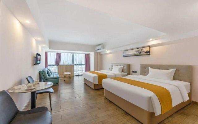 Platinum River International Apartment Hotel