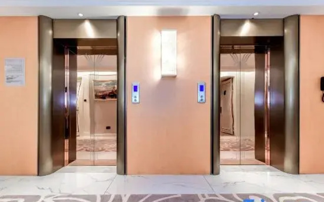 Vienna International Hotel (Chongqing Jiangbeizui Financial Center)