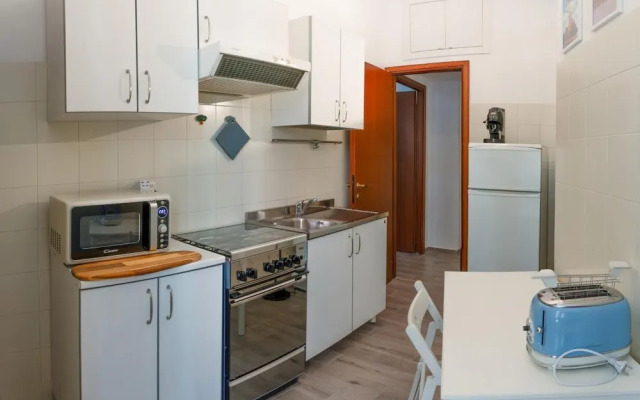 Casa Riboty in Rome With 1 Bedrooms and 1 Bathrooms