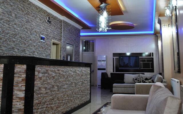 Diamond Suite & Residence