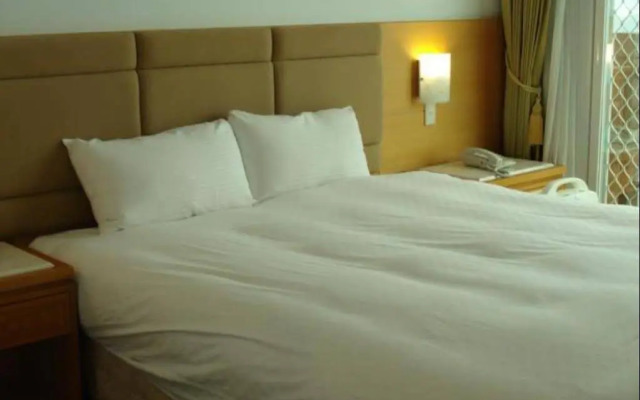 Jun Yue Hanging Garden Resort