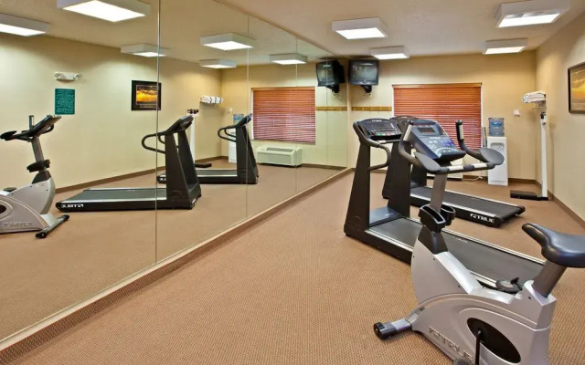 Holiday Inn Express & Suites Logan