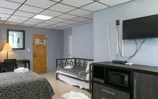 Econo Lodge Seaside Heights  Toms River East