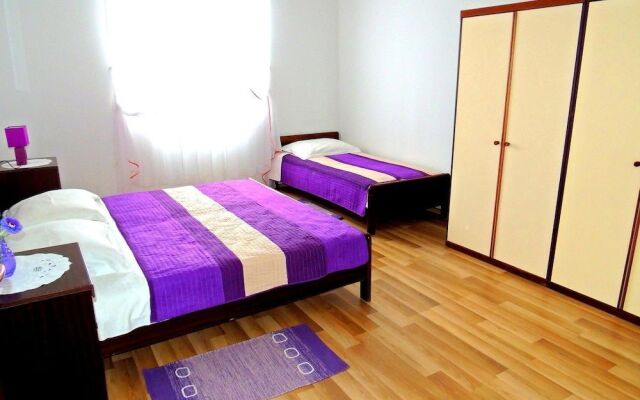 Apartment Nikolina