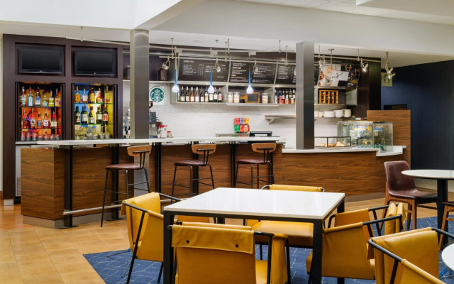 Courtyard by Marriott Columbus Worthington
