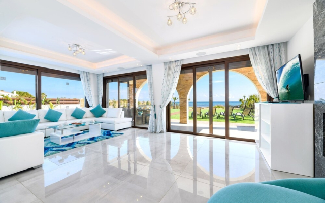 Serenity Seafront Villa