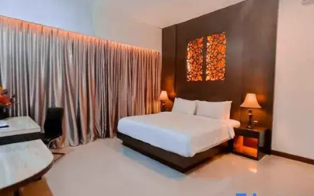 Red Cendrawasih Hotel Makassar