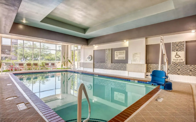 Embassy Suites by Hilton Memphis East Germantown Area