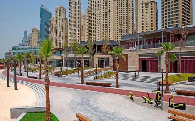 Murjan Suites Waterfront The Walk Jumeirah Beach Residence